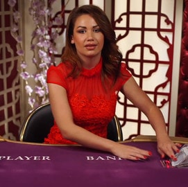 Stratégies au Baccarat pour jouer aux tables de baccara avec croupiers en direct